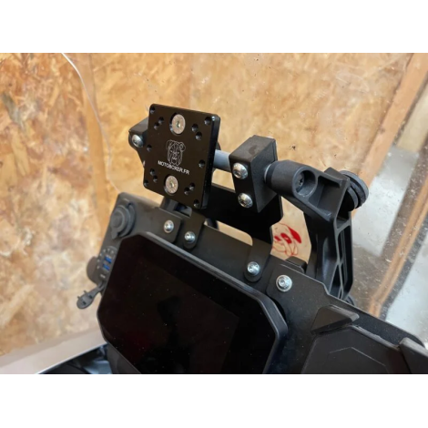 Fixation GPS pour barre de guidon de moto