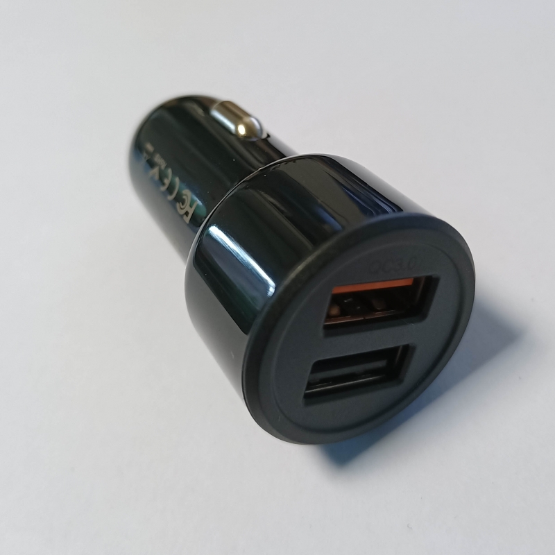 Adaptateur USB - Allume Cigare 2 ports